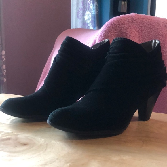 Andrew Gellar black suede ankle boots - Picture 2 of 7